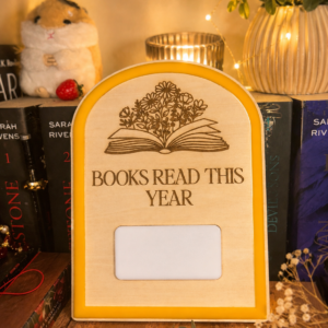 Suivez vos lectures avec cette plaque de suivi en bois à poser. Surface effaçable, fabrication artisanale française, idéale pour décorer une bibliothèque.